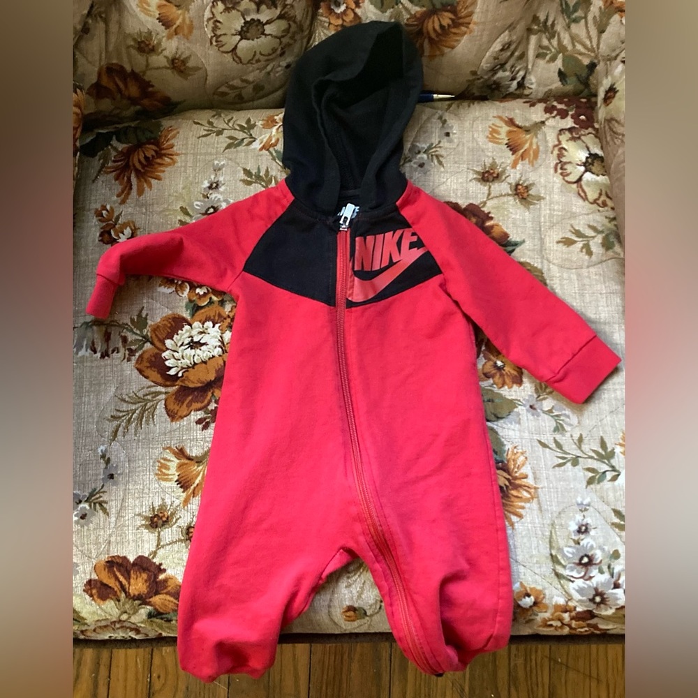 Fin Sale-Nike Jumpsuit